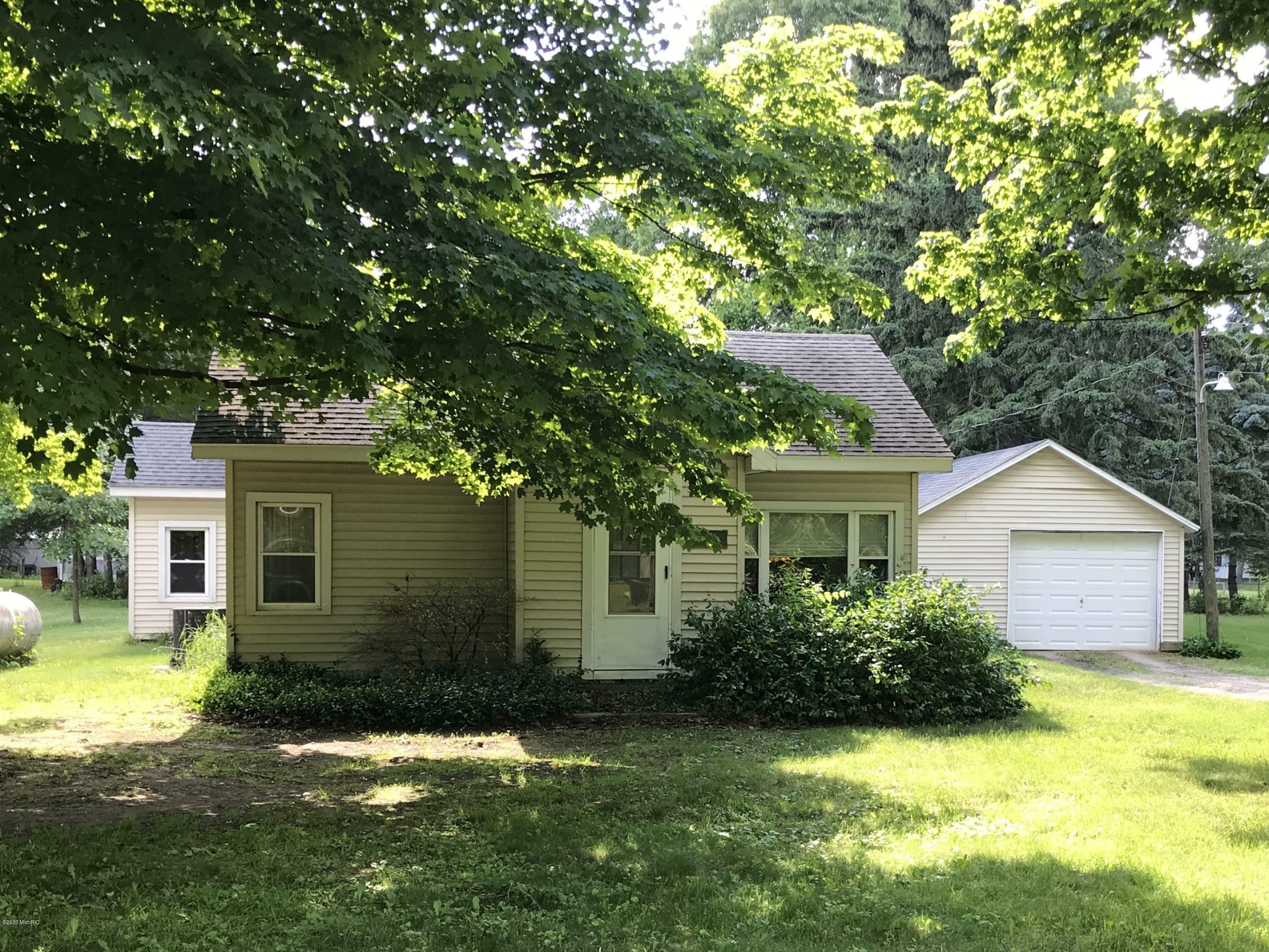 Property Photo:  4016 S Lake Wilson Road  MI 49242 