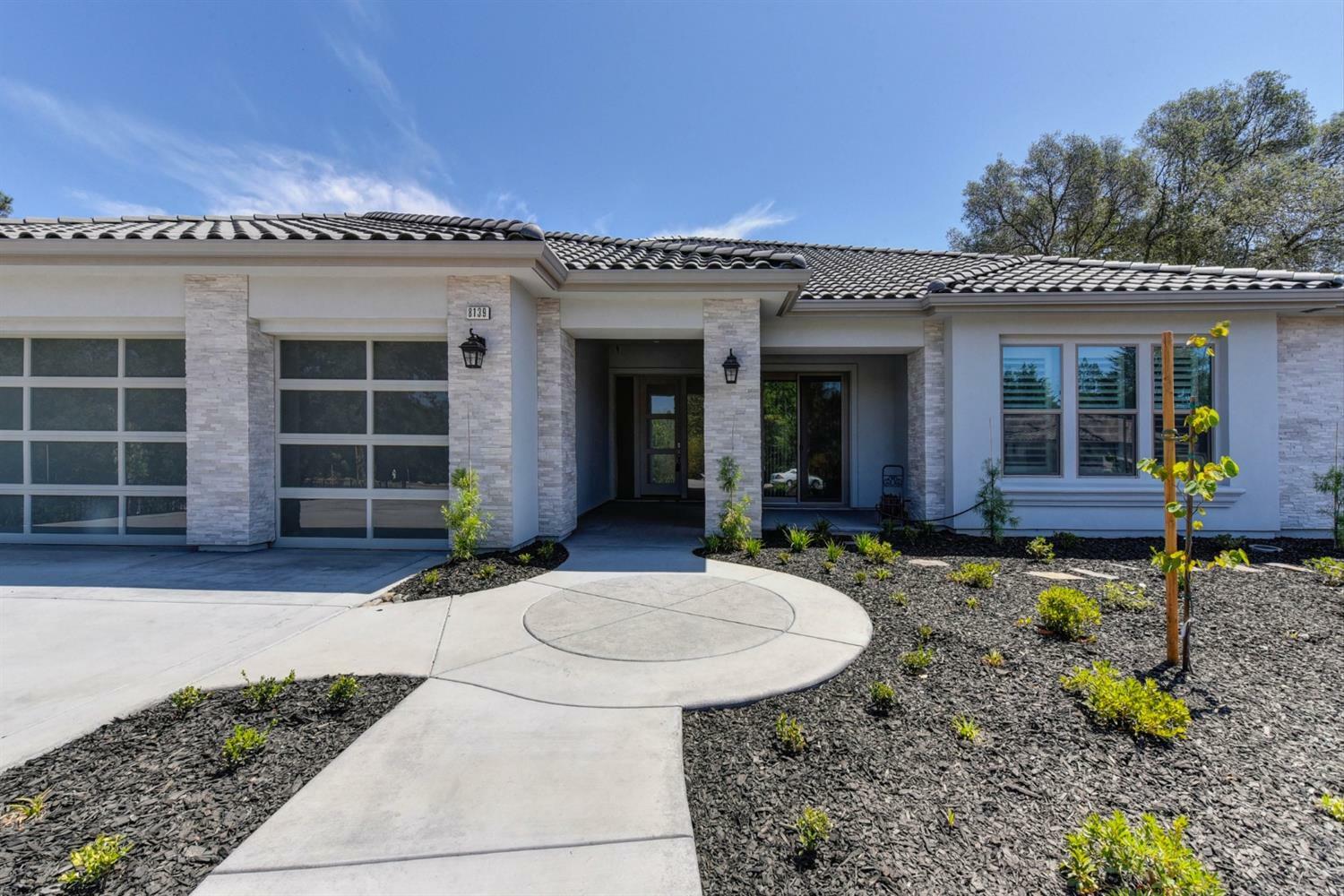 Property Photo:  8139 Woodland Grove Place  CA 95746 