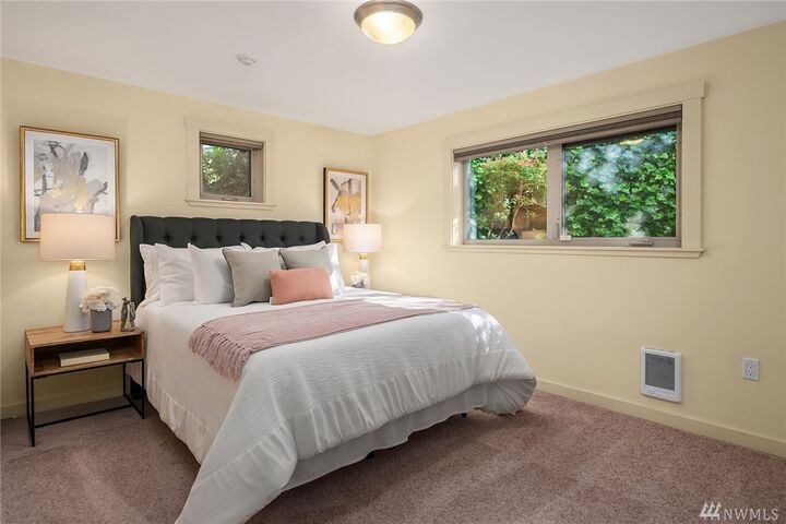 Property Photo: 15155 NE 82nd Street 104 WA 98052