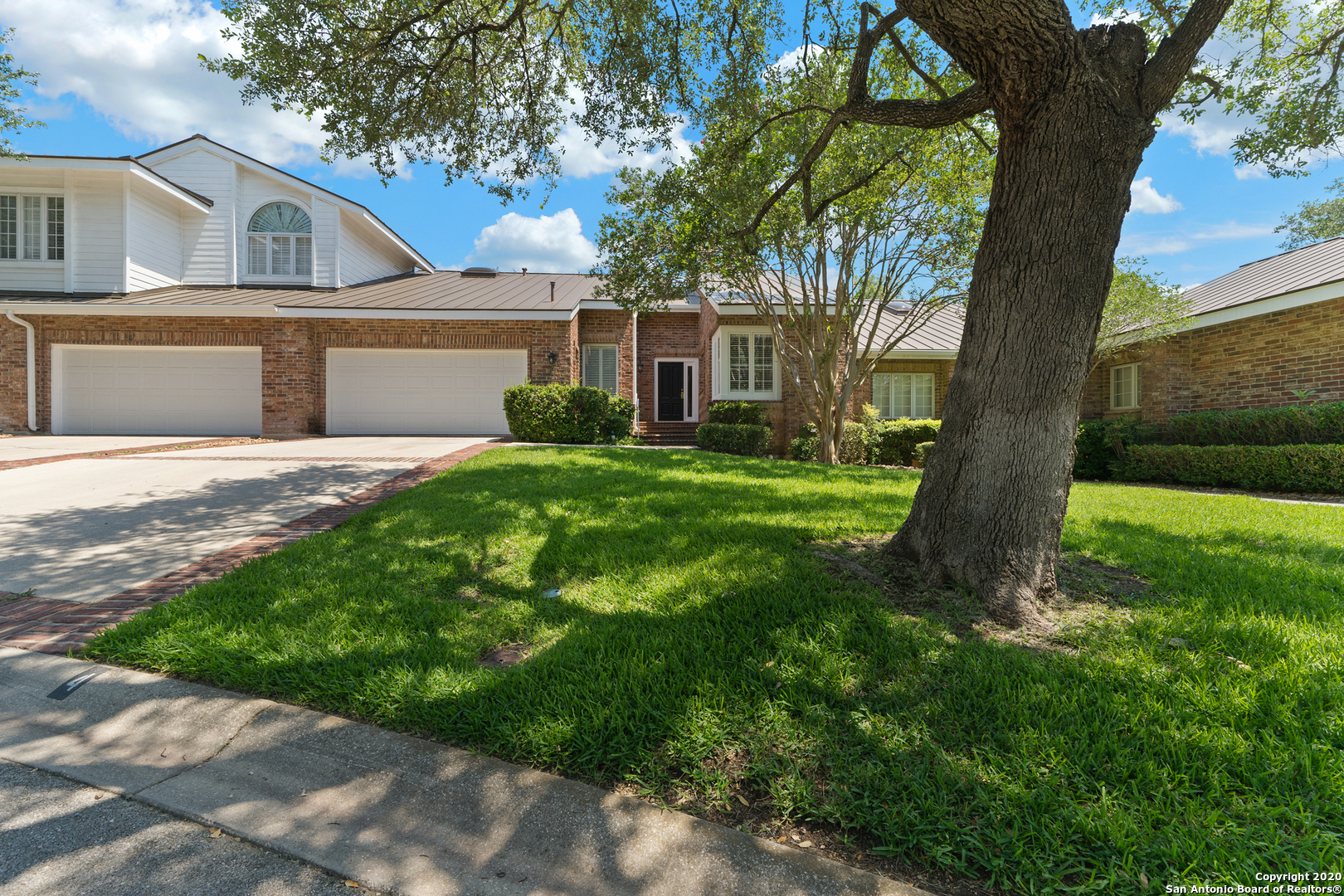 Property Photo:  4 Villa Jardin  TX 78230 