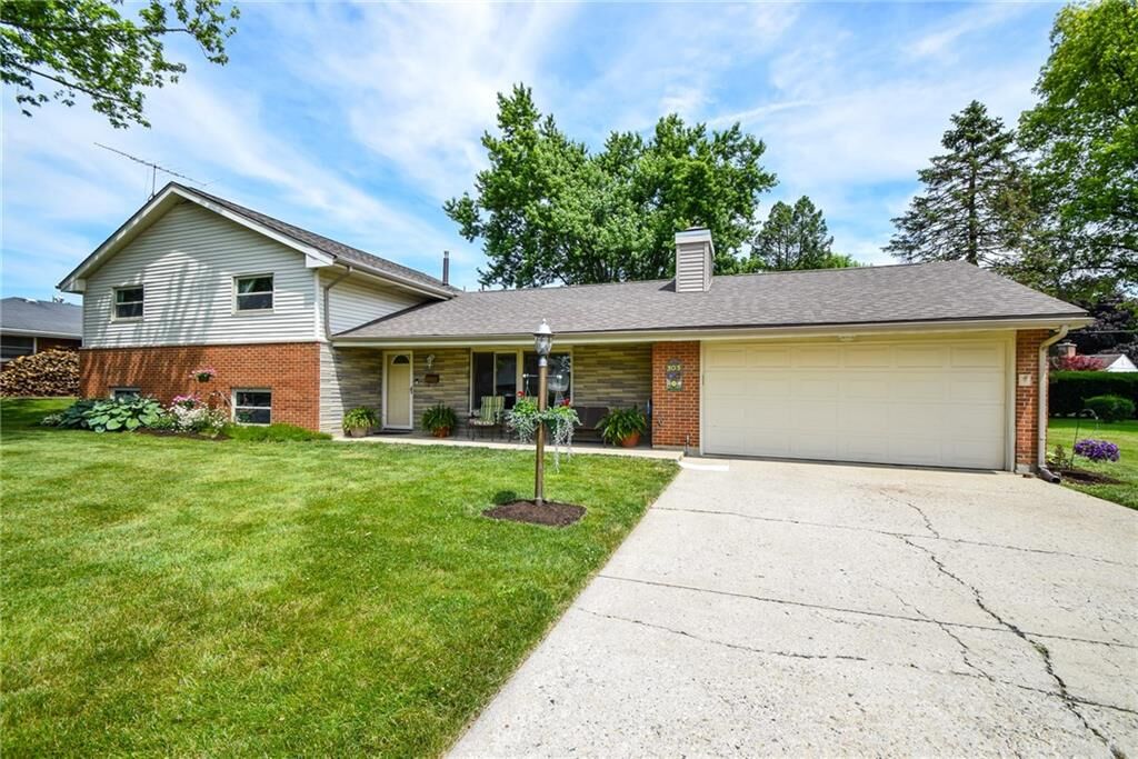Property Photo: 303 Grantham Drive OH 45322
