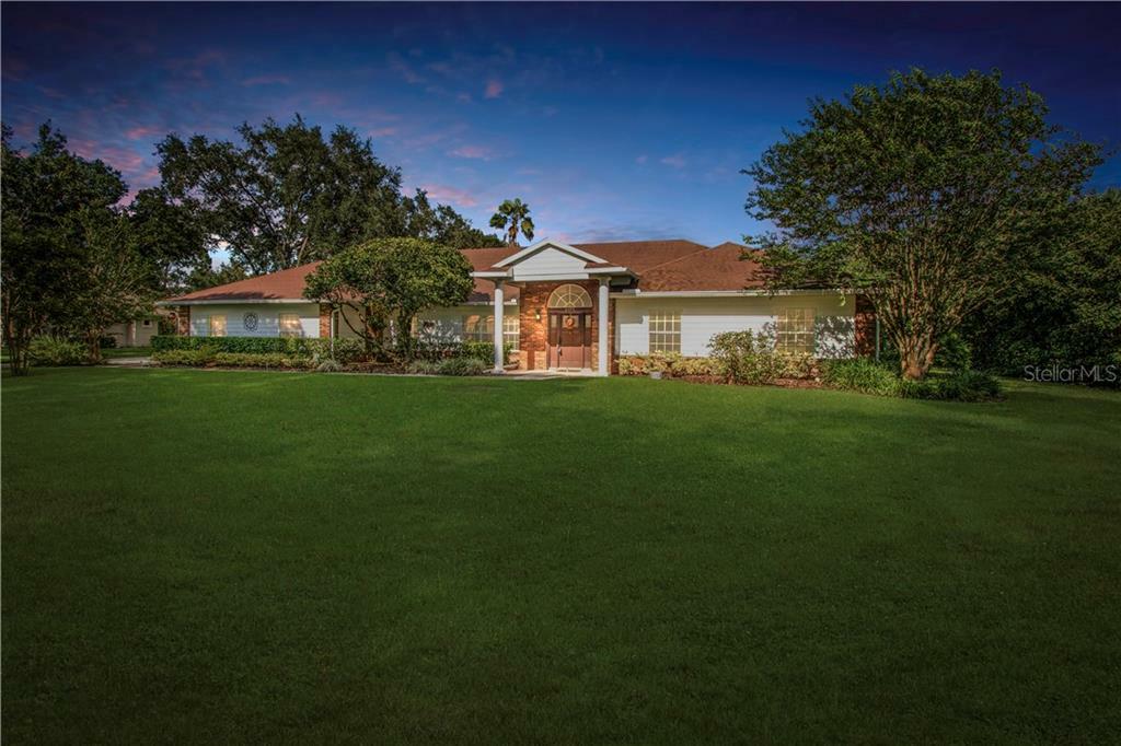 Property Photo: 2393 Crest Ridge Court FL 32771