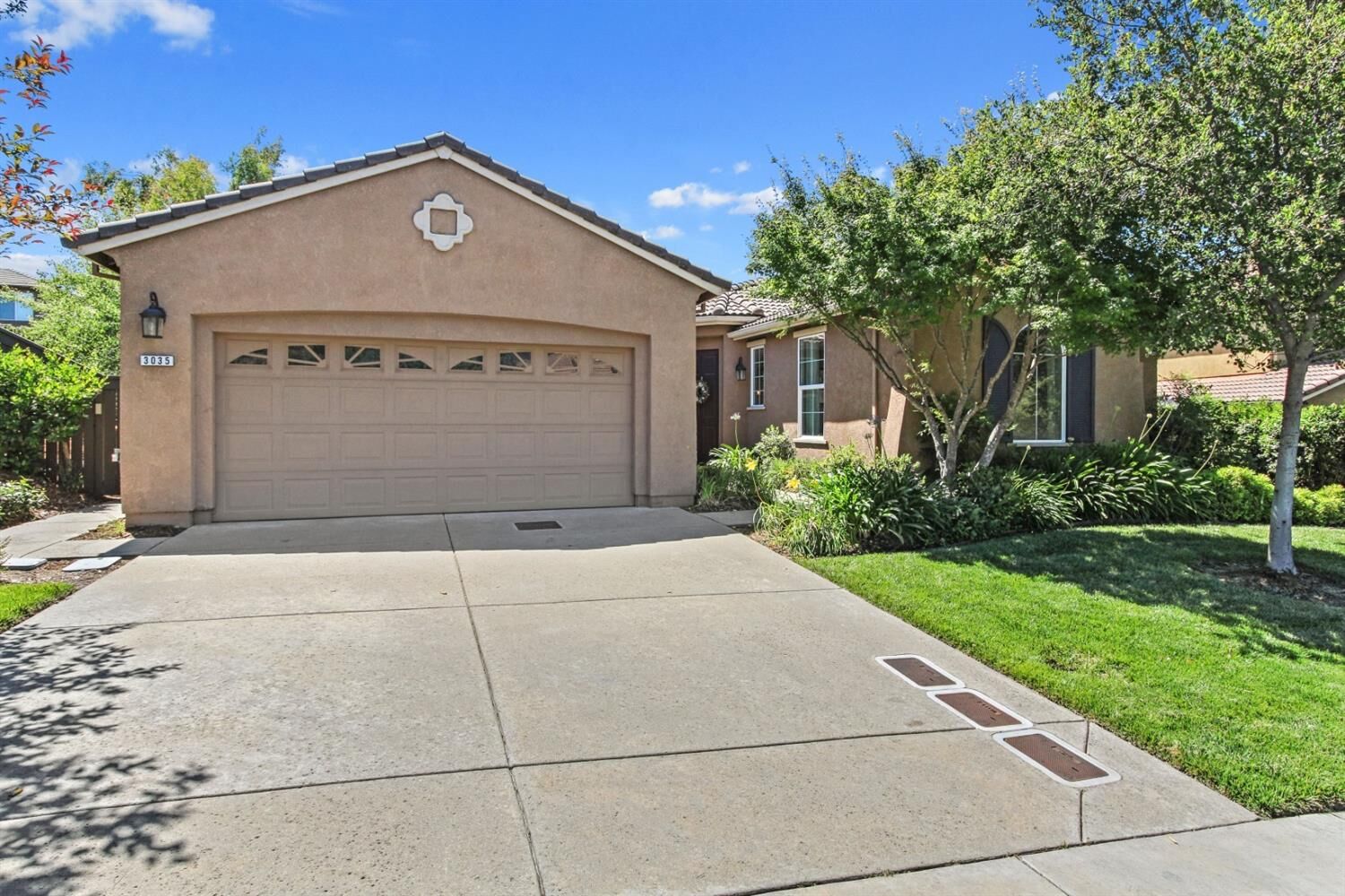 Property Photo:  3035 Hammond Way  CA 95762 
