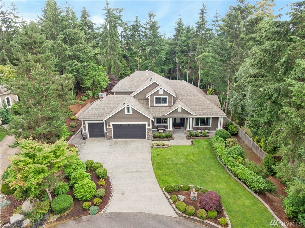 Property Photo:  5010 Bridlepath Dr NW  WA 98332 