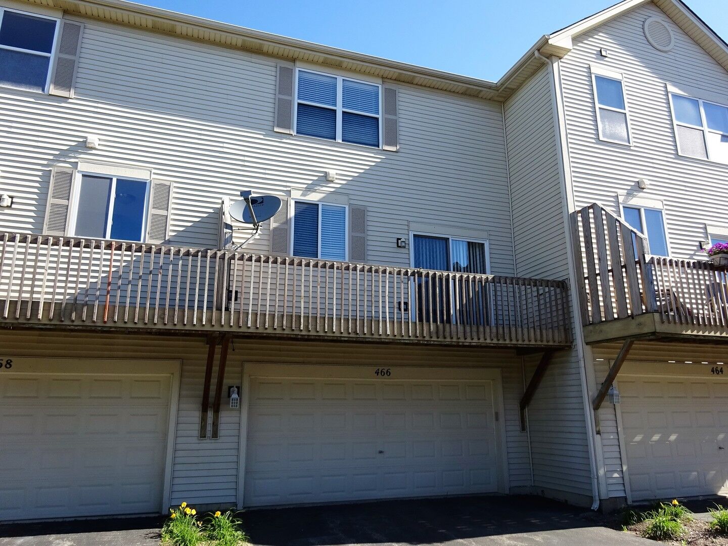 Property Photo: 466 Littleton Trail 466 IL 60120