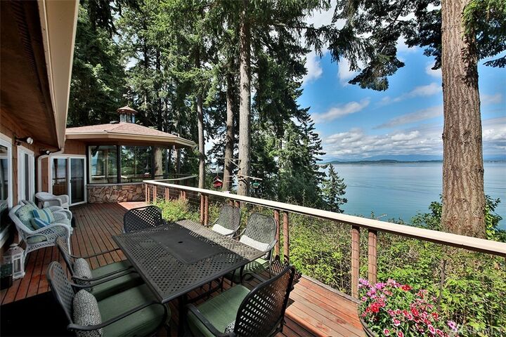 2966  Strawberry Point Road  Oak Harbor WA 98277 photo