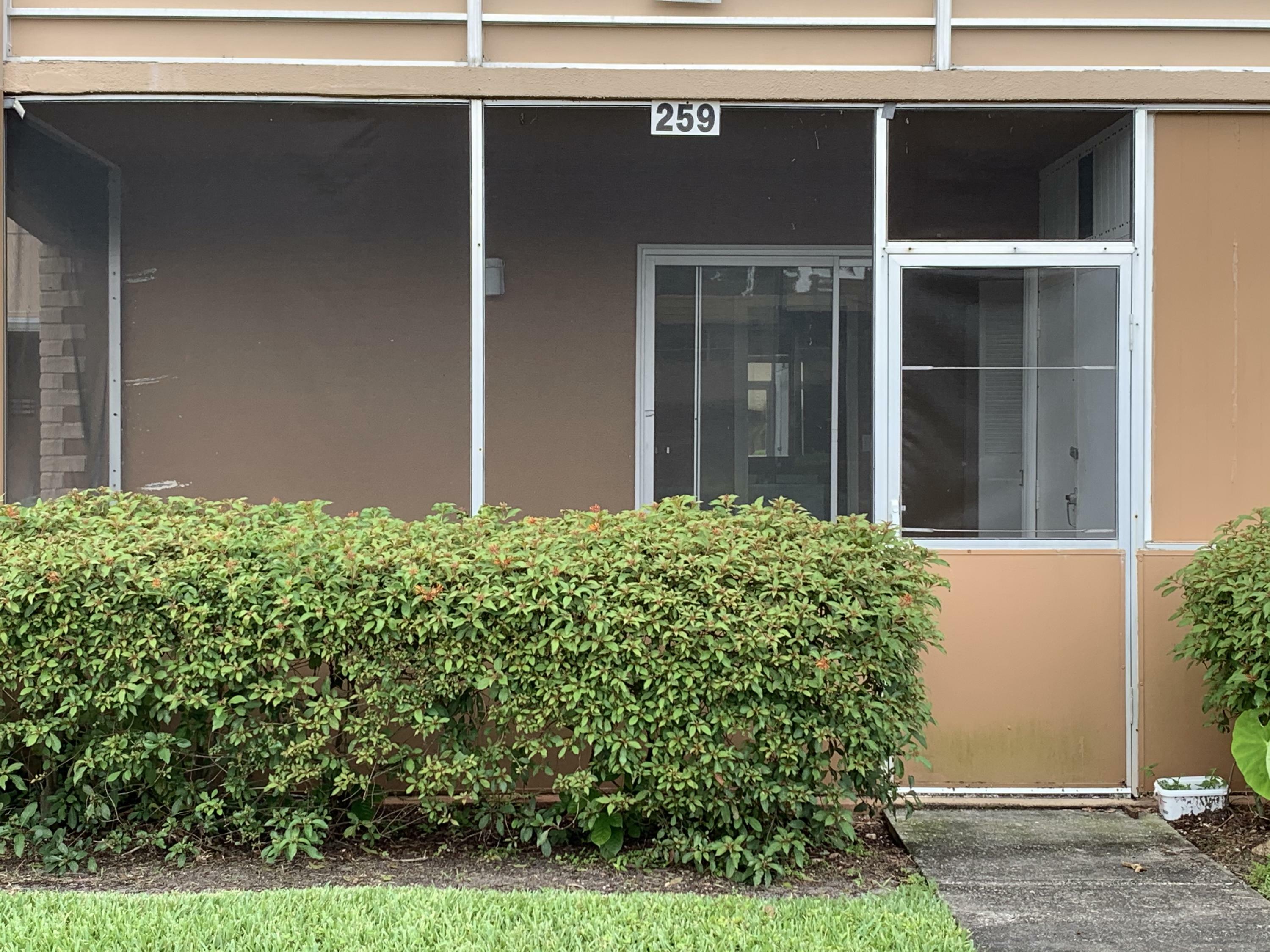 Property Photo: 259 Brittany F FL 33446