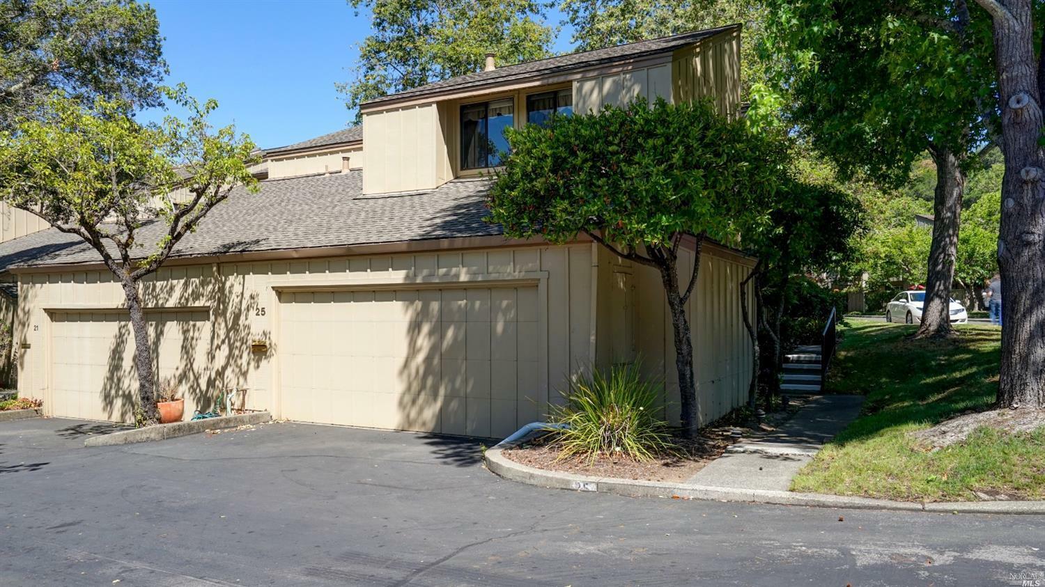 Property Photo:  25 Cinnamon Teal Lane  CA 94949 