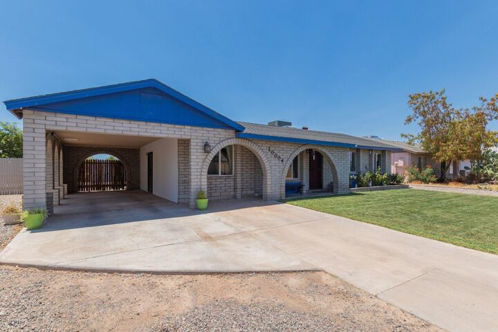 Property Photo: 10004 N 73rd Avenue AZ 85345