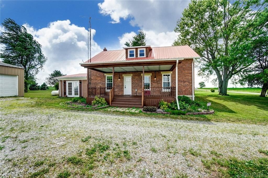 Property Photo: 7960 Snodgrass Road OH 45326