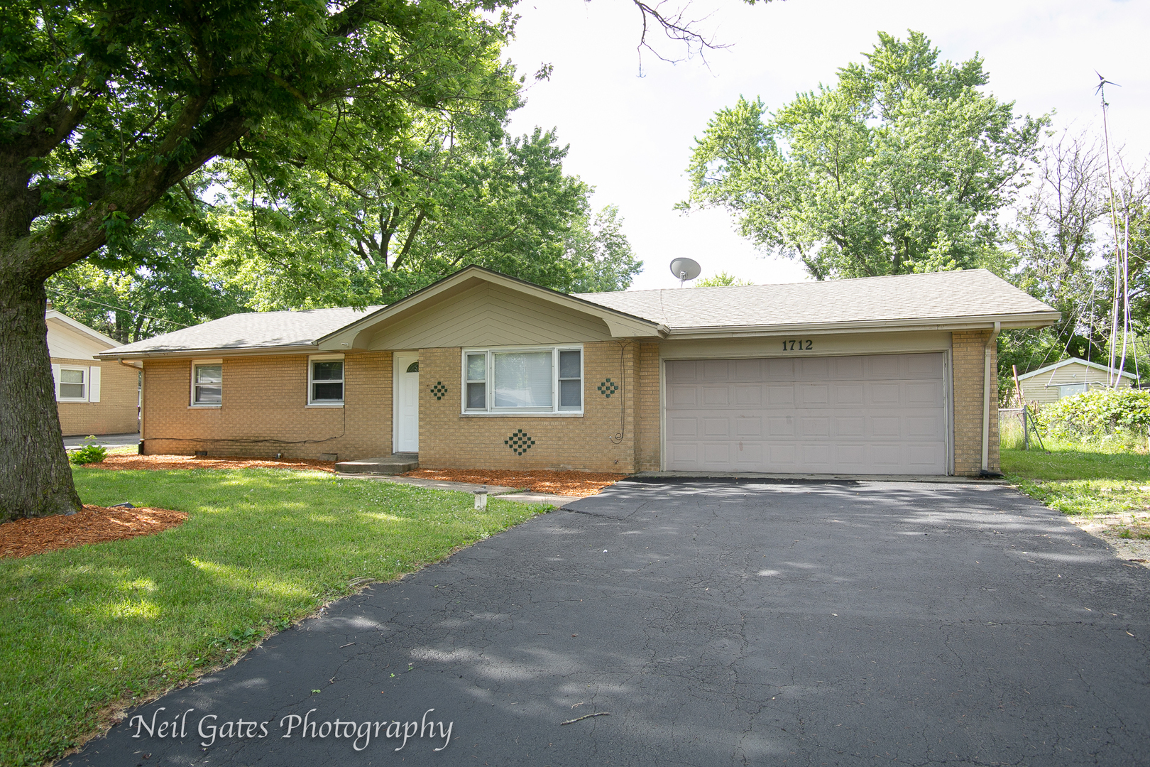 Property Photo:  1712 Pinewood Lane  IL 60433 