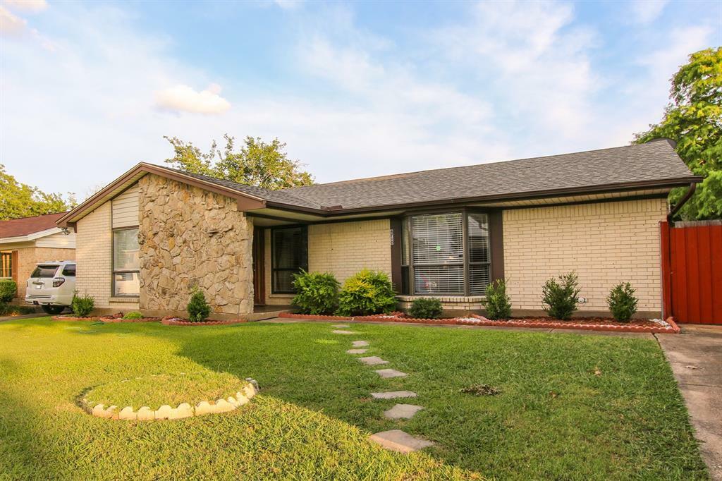 Property Photo: 4710 Colgate Lane TX 75042