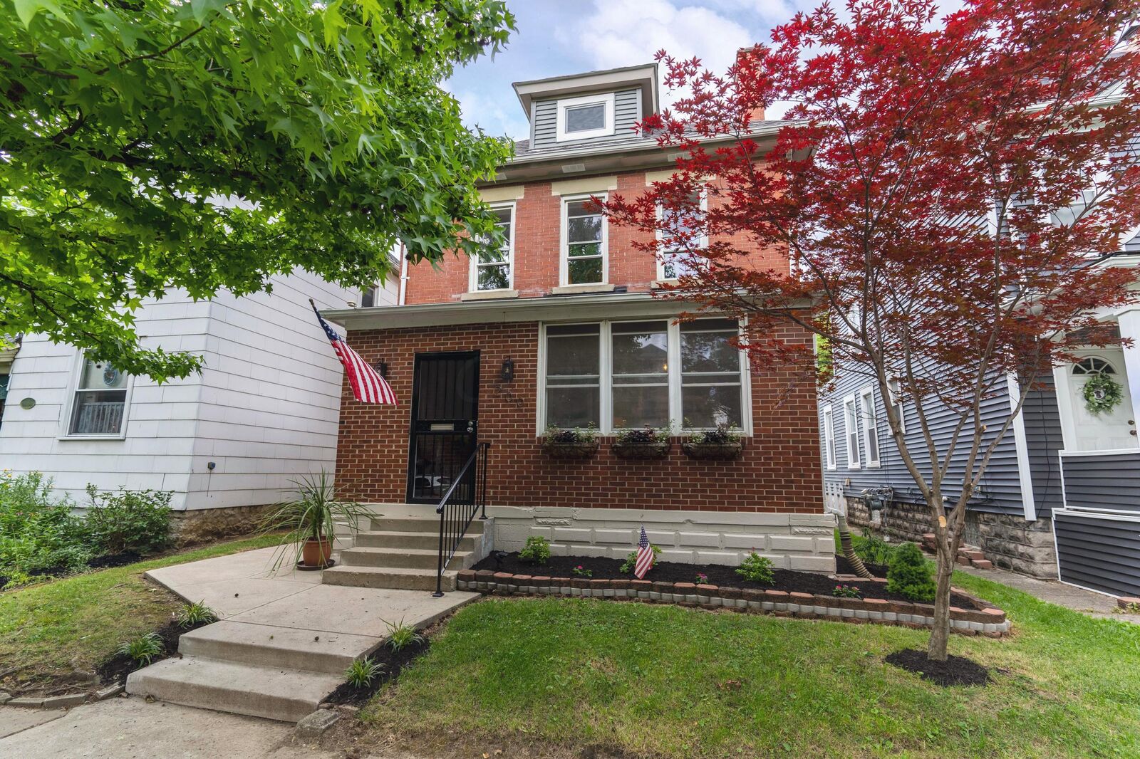 Property Photo: 200 E Gates Street OH 43206