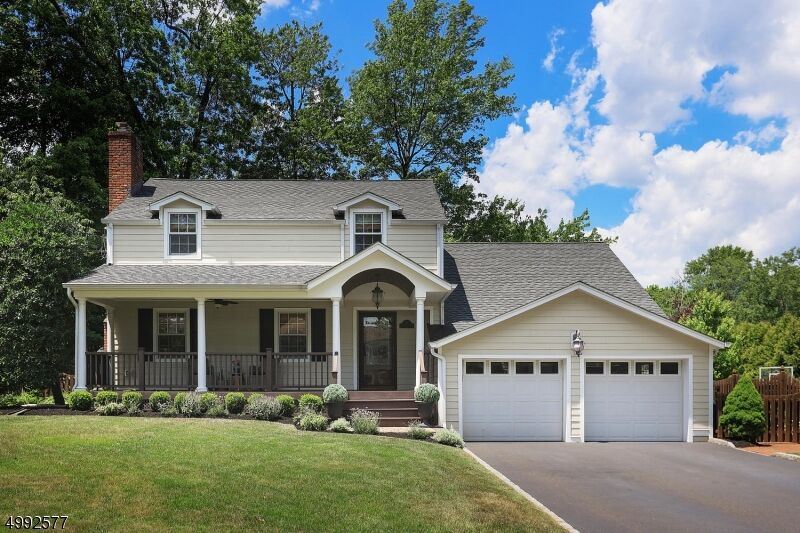 Property Photo: 813 Sherbrooke Dr NJ 07090
