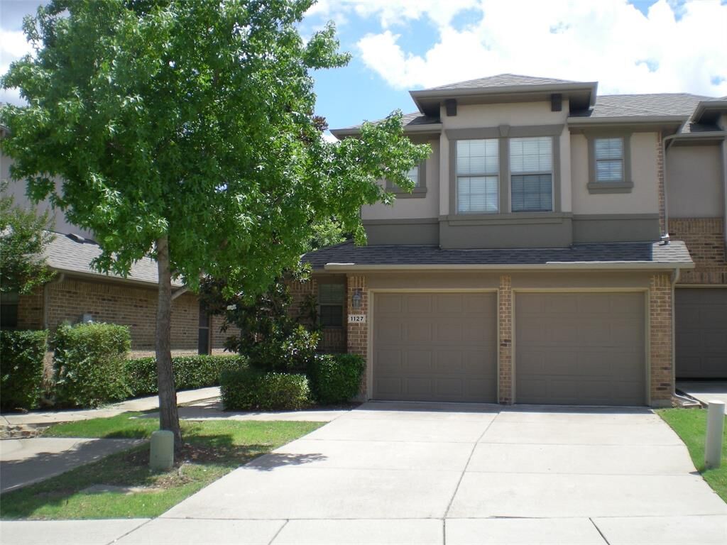 Property Photo: 1127 Sophia Street TX 75013