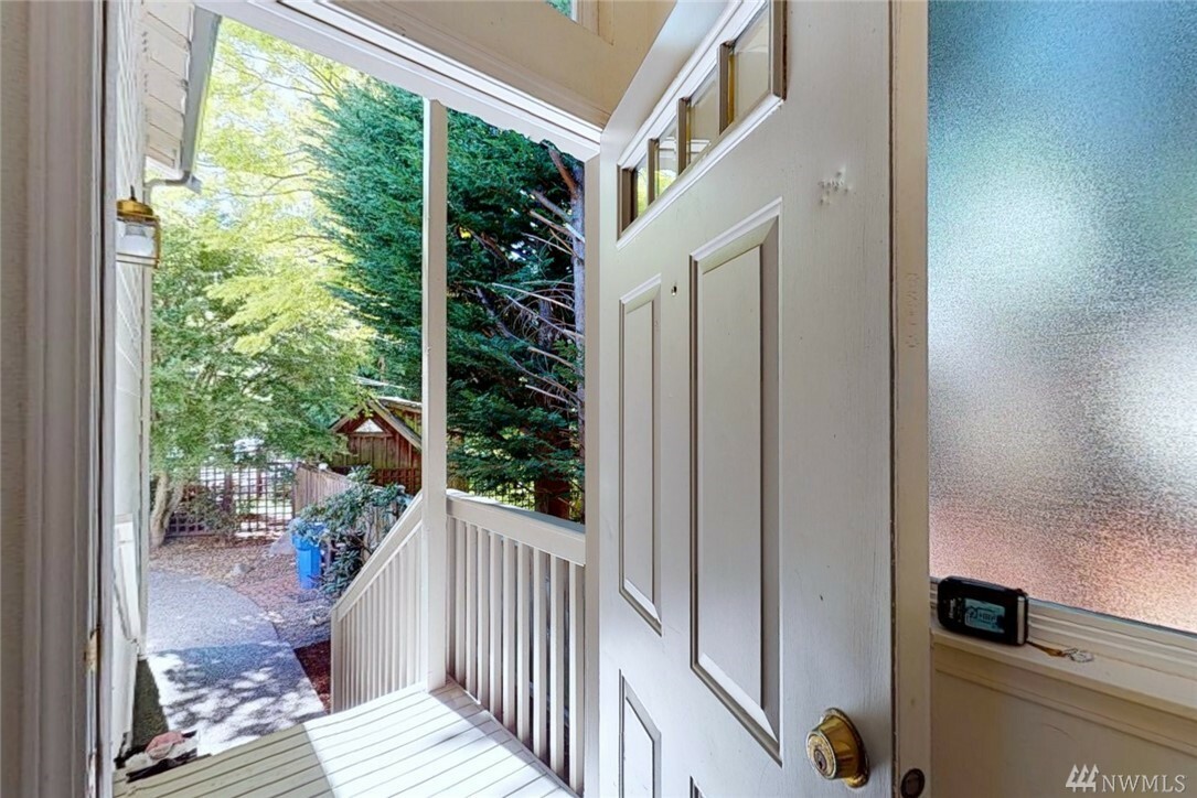 Property Photo: 8120 23rd Ct NE WA 98115