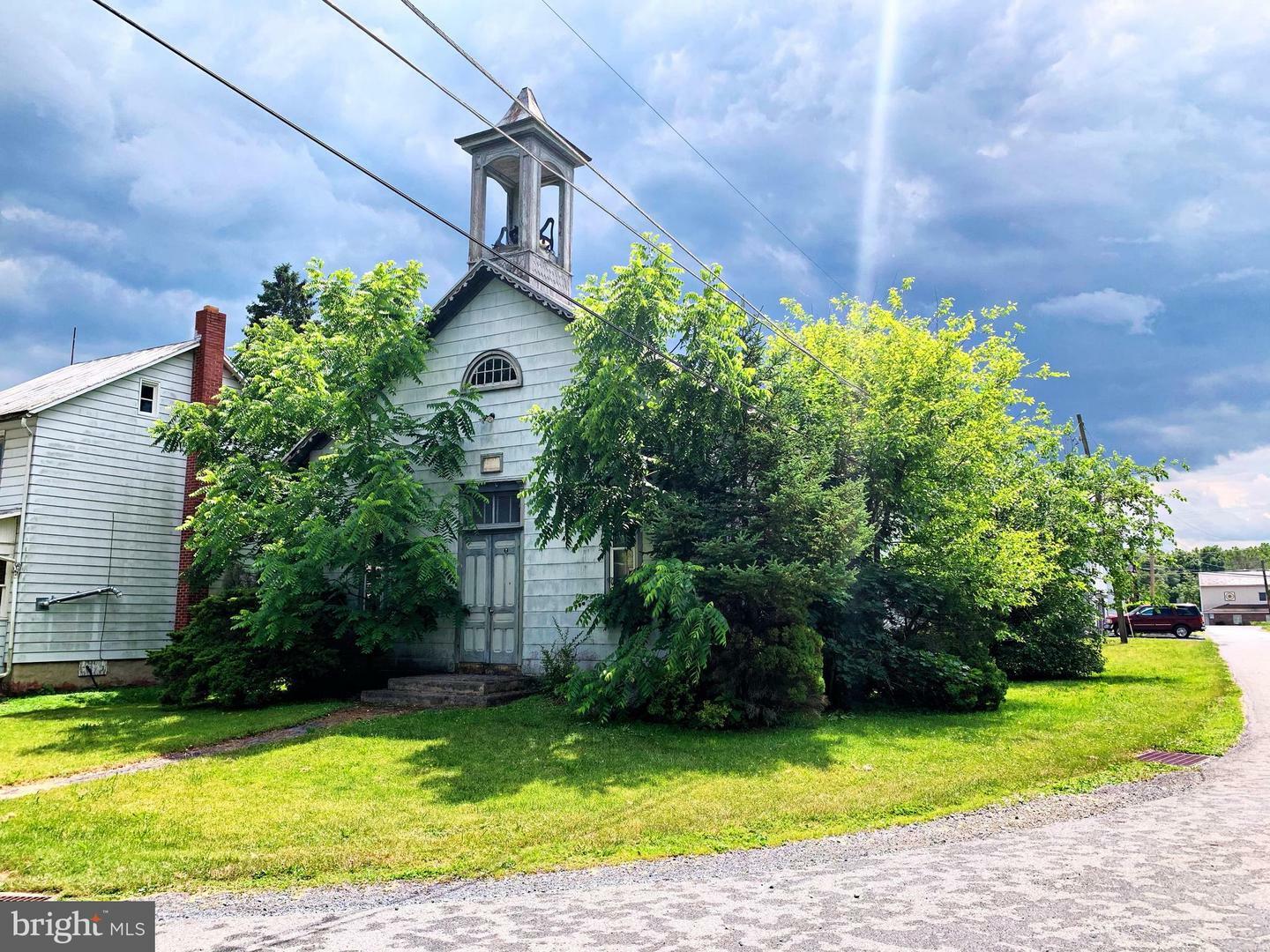 Property Photo:  16 Chapel Drive  PA 19564 