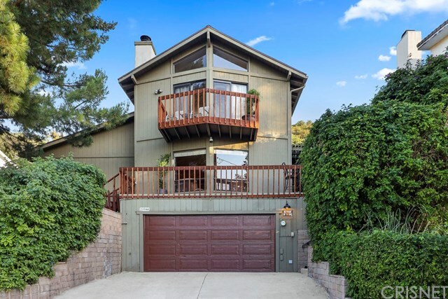 Property Photo:  23580 Daisy Trail  CA 91302 