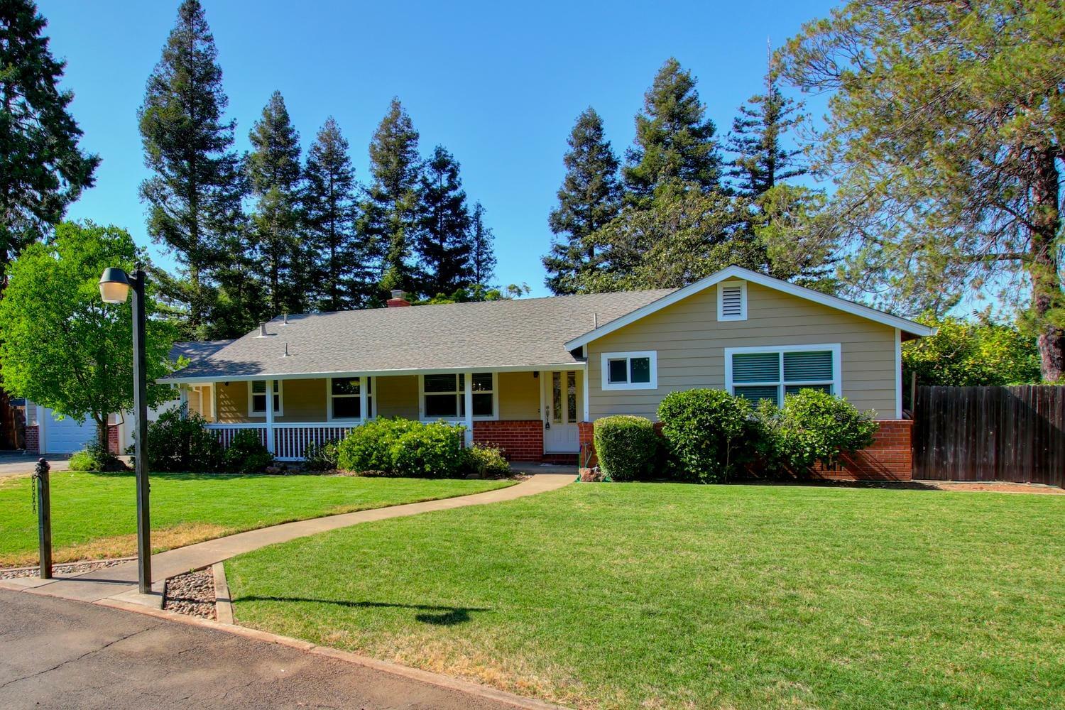 Property Photo:  4925 Robertson Avenue  CA 95608 