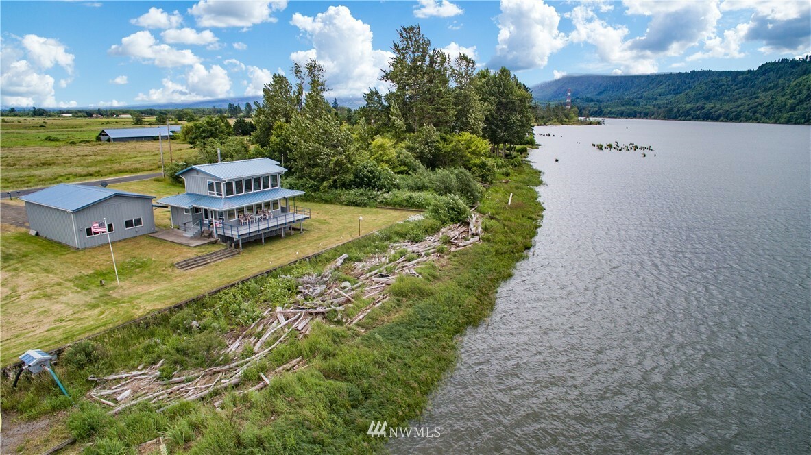 Property Photo:  101 Ostervold Road  WA 98612 