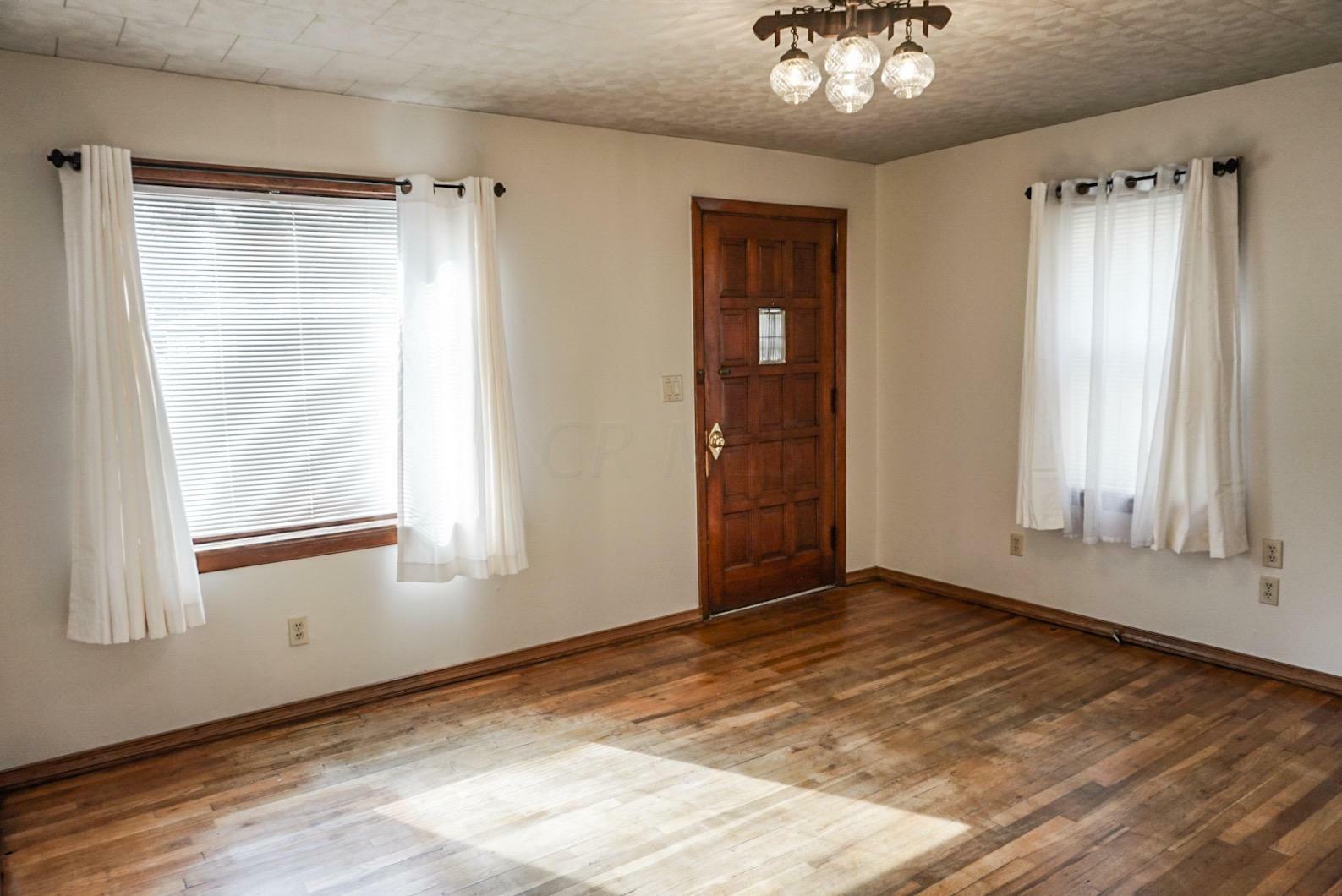 Property Photo:  3130 Howey Road  OH 43224 