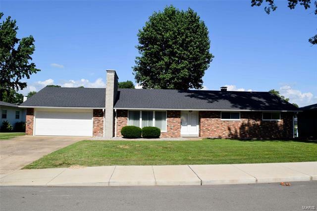 Property Photo: 1112 Virginia Ave 63019