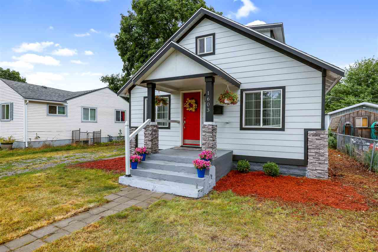 1603 N Crestline St  Spokane WA 99207 photo