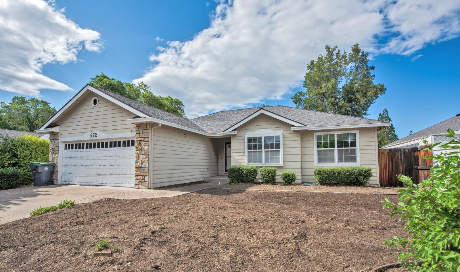 Property Photo: 672 Shadow Wood Drive OR 97501