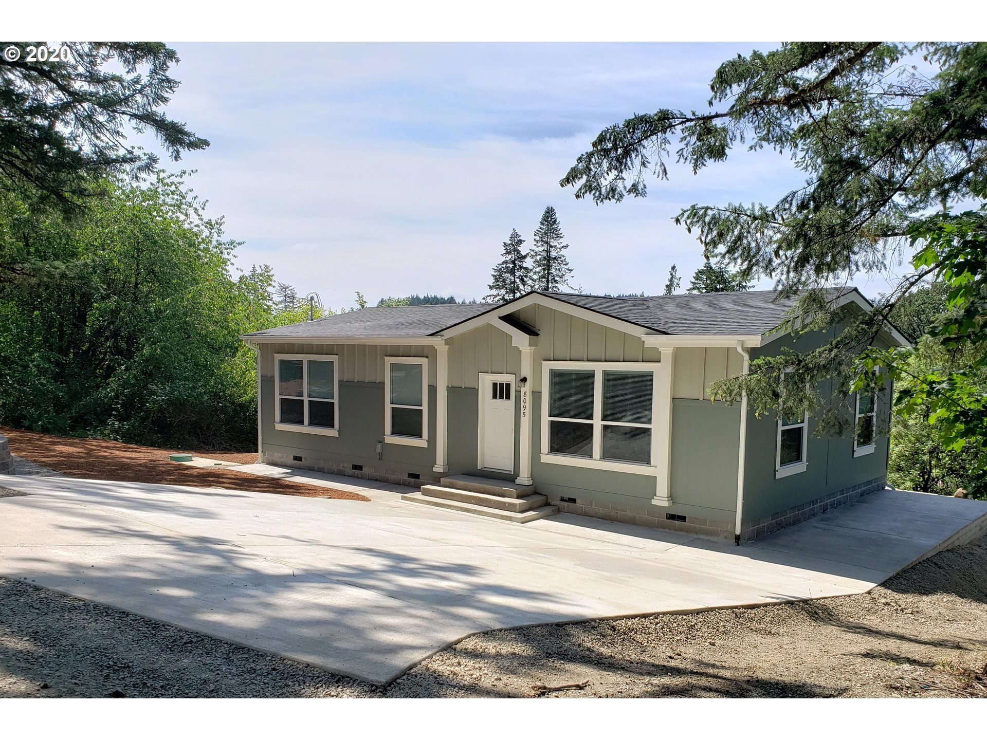 Property Photo:  8095 Sawtell Rd  OR 97378 