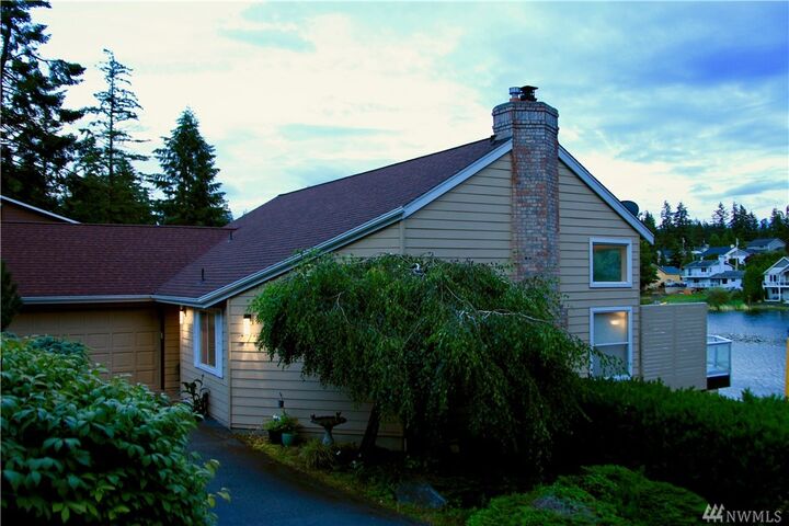 272  Loch Lane  Camano Island WA 98282 photo