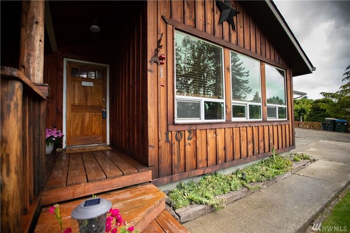 Property Photo:  102  Capella Place  WA 98532 