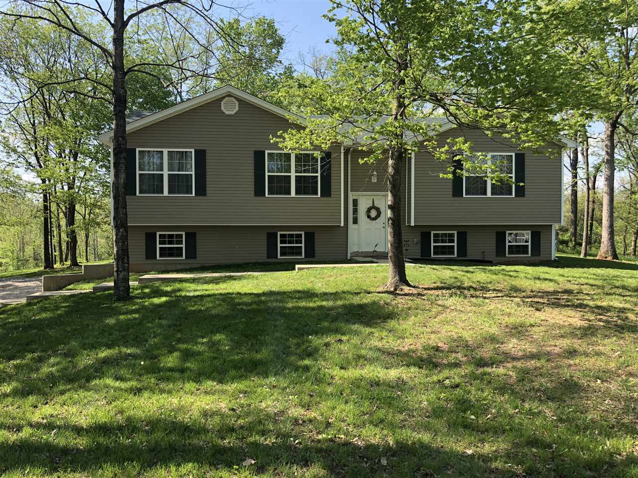 Property Photo: 147 Forest Lane KY 40108