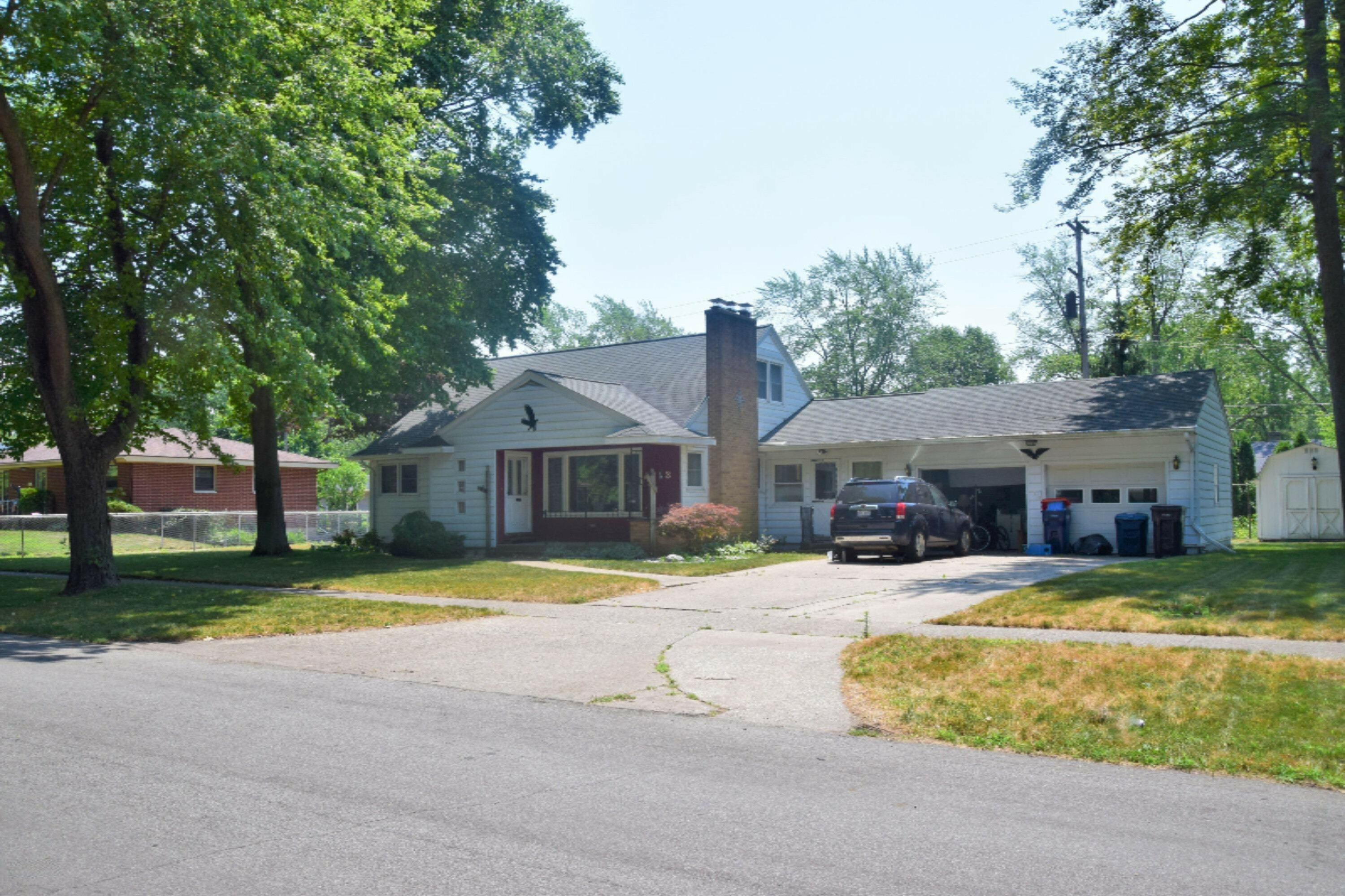 Property Photo:  1113 Sherwood Road  MI 49441 