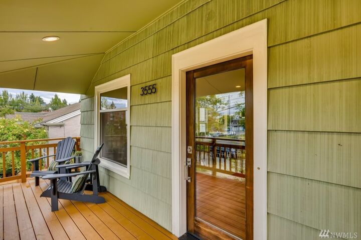 Property Photo: 3555 S Ferdinand Street WA 98118