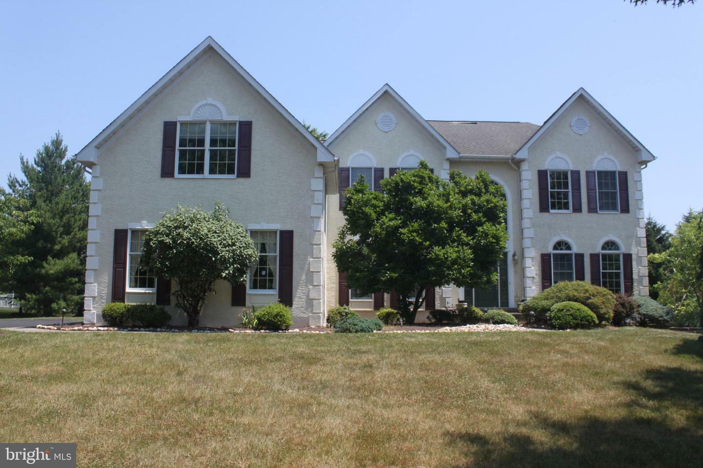 Property Photo:  20 Appaloosa Trail  PA 18966 