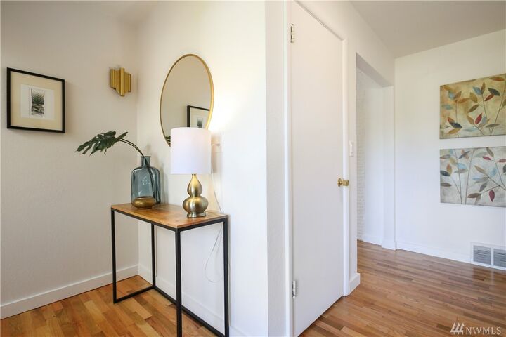 Property Photo: 11415 37th Ave SW WA 98146