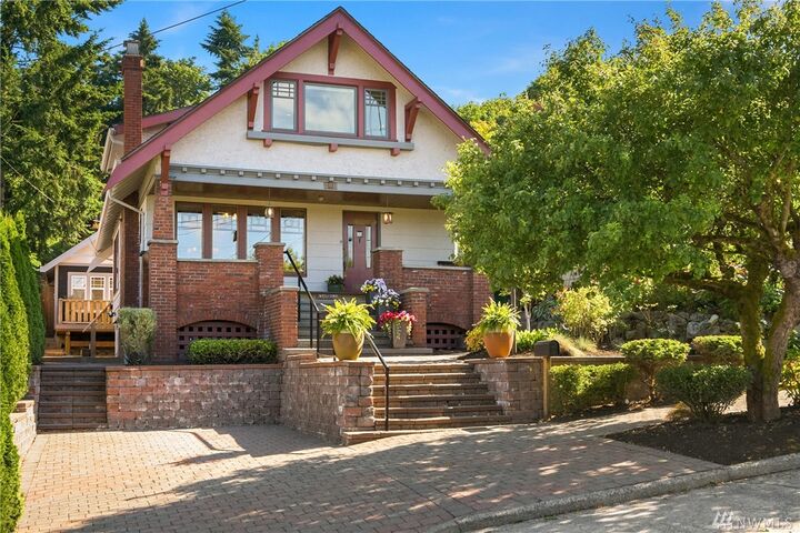 Property Photo:  809 N 60th St  WA 98103 