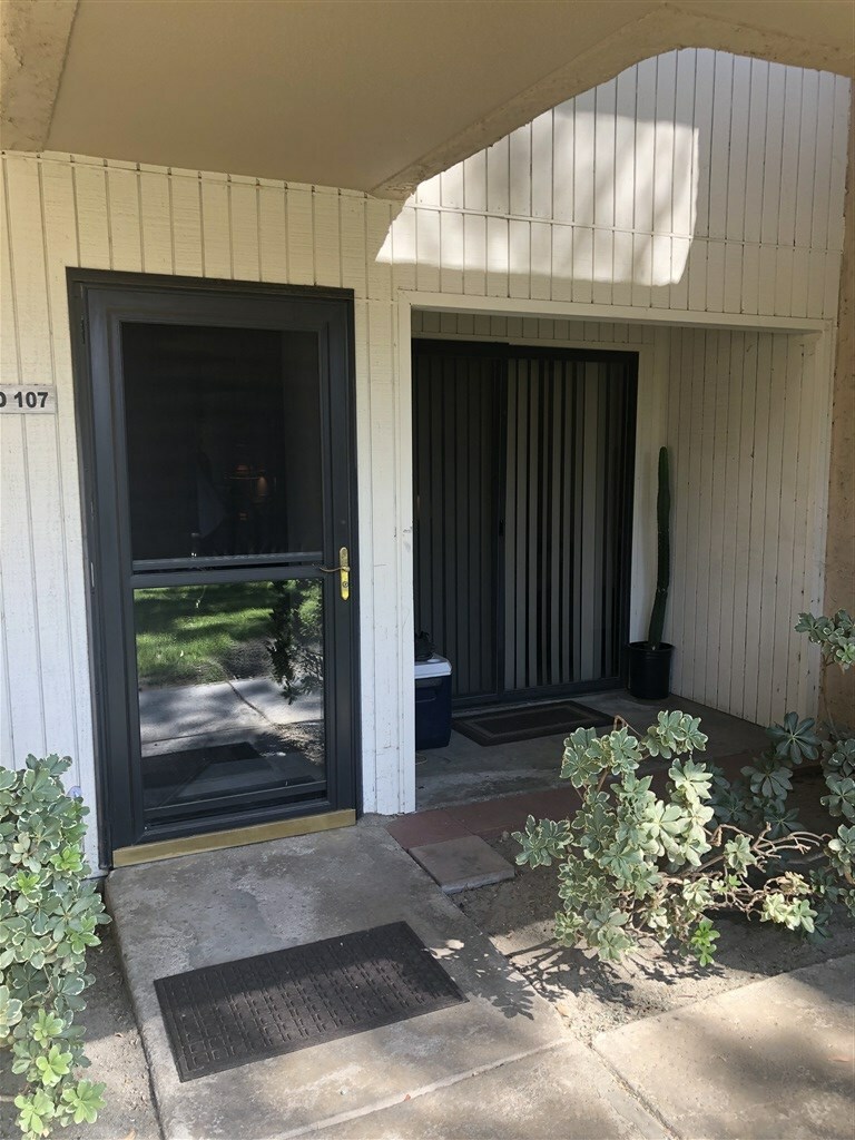 Property Photo: 2801 N Los Felices Circle E #D107 CA 92262