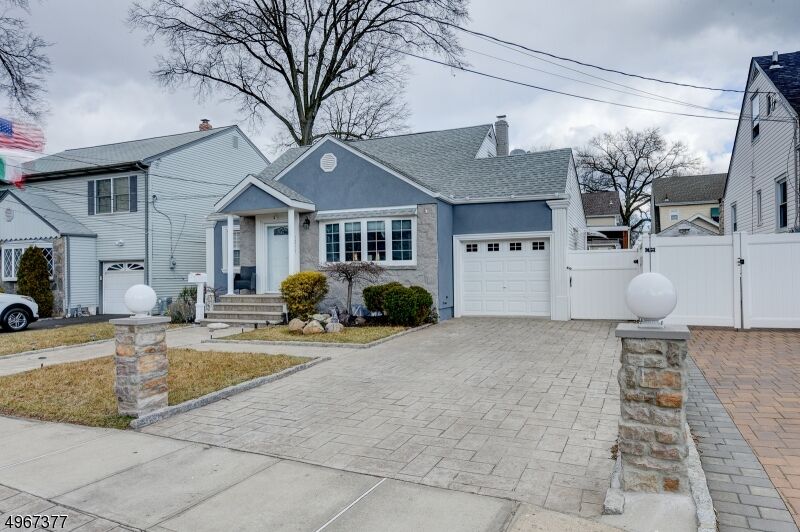 Property Photo:  1217 Oak Place  NJ 07083 