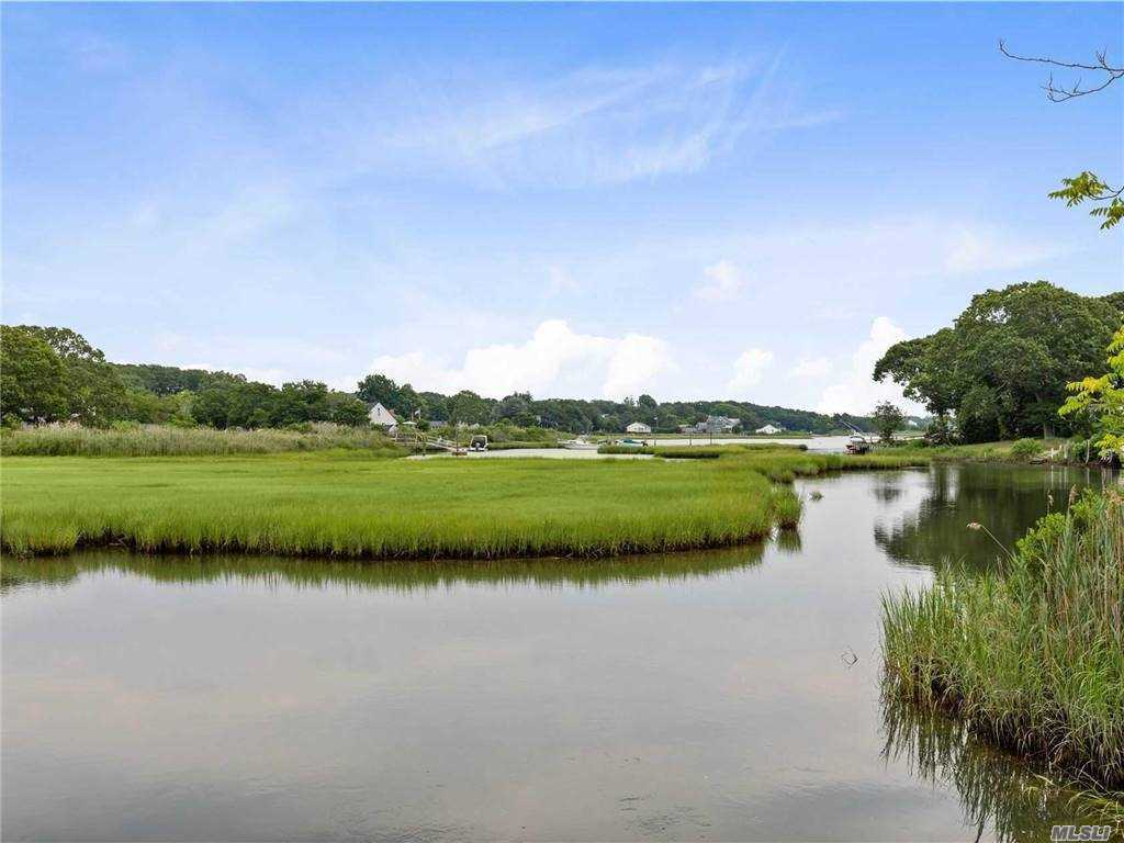 Property Photo:  1275 Nakomis Road  NY 11971 