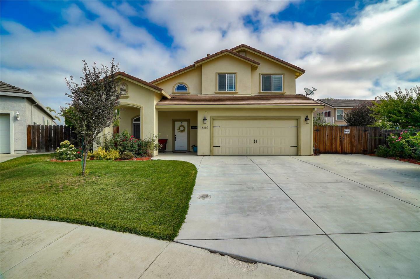 Property Photo:  1680 Albany Court  CA 95023 