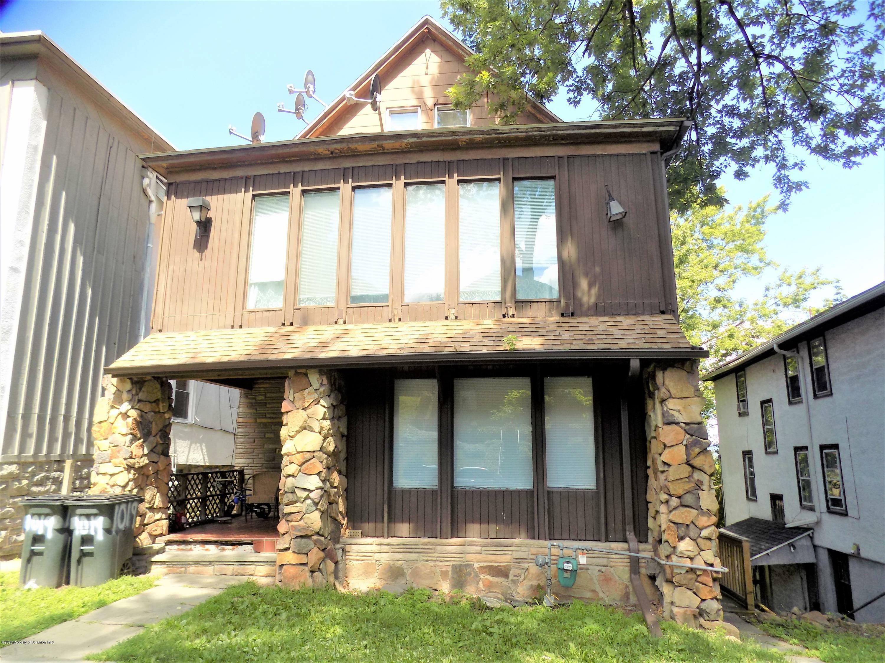 Property Photo:  1019 Clay Avenue  PA 18510 