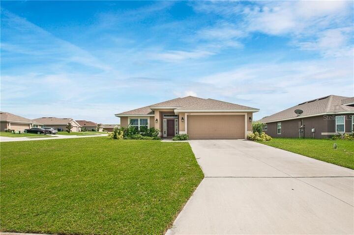 Property Photo: 1105 Legatto Loop FL 33838