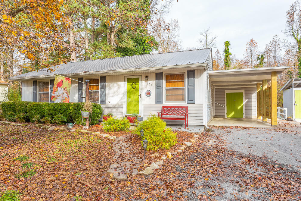 Property Photo:  311 N Circle Dr  GA 30728 