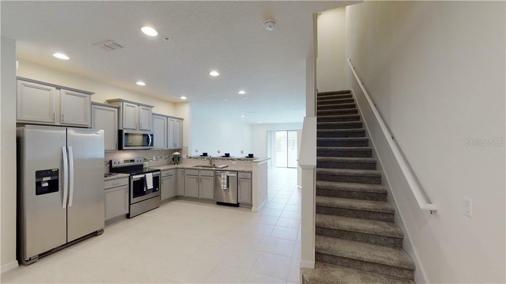 Property Photo:  1140 Pavia Drive  FL 32703 