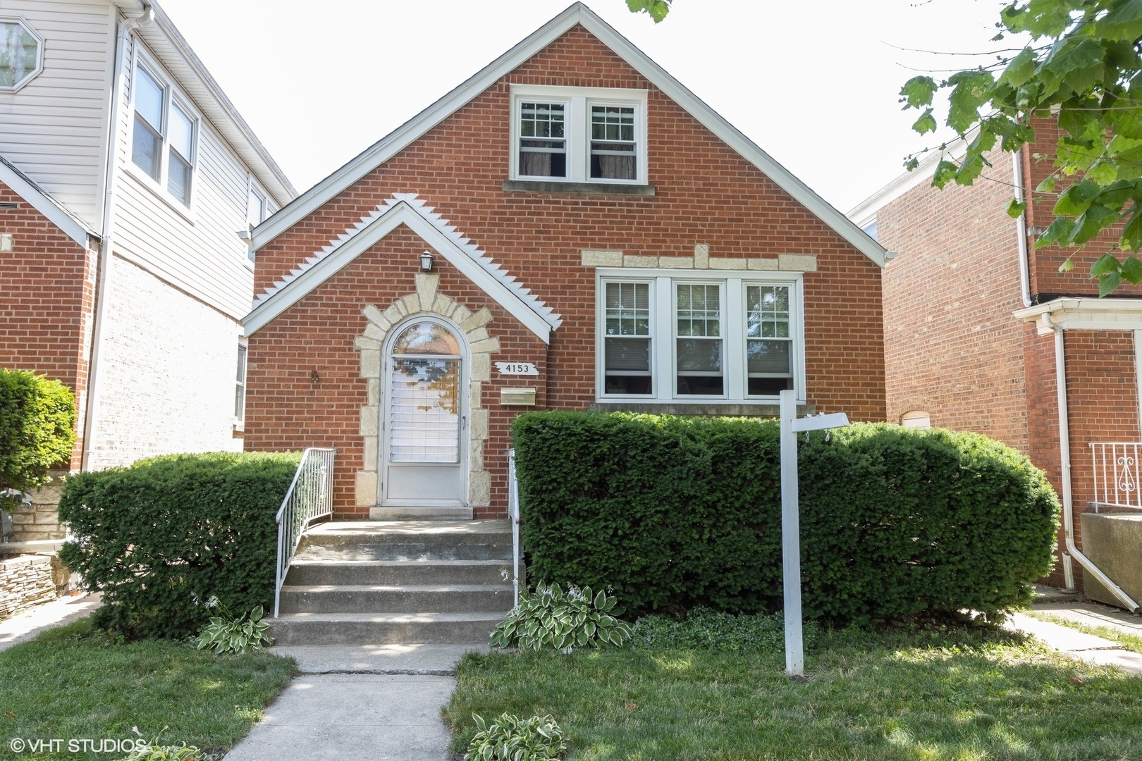 Property Photo: 4153 Elm Avenue IL 60513