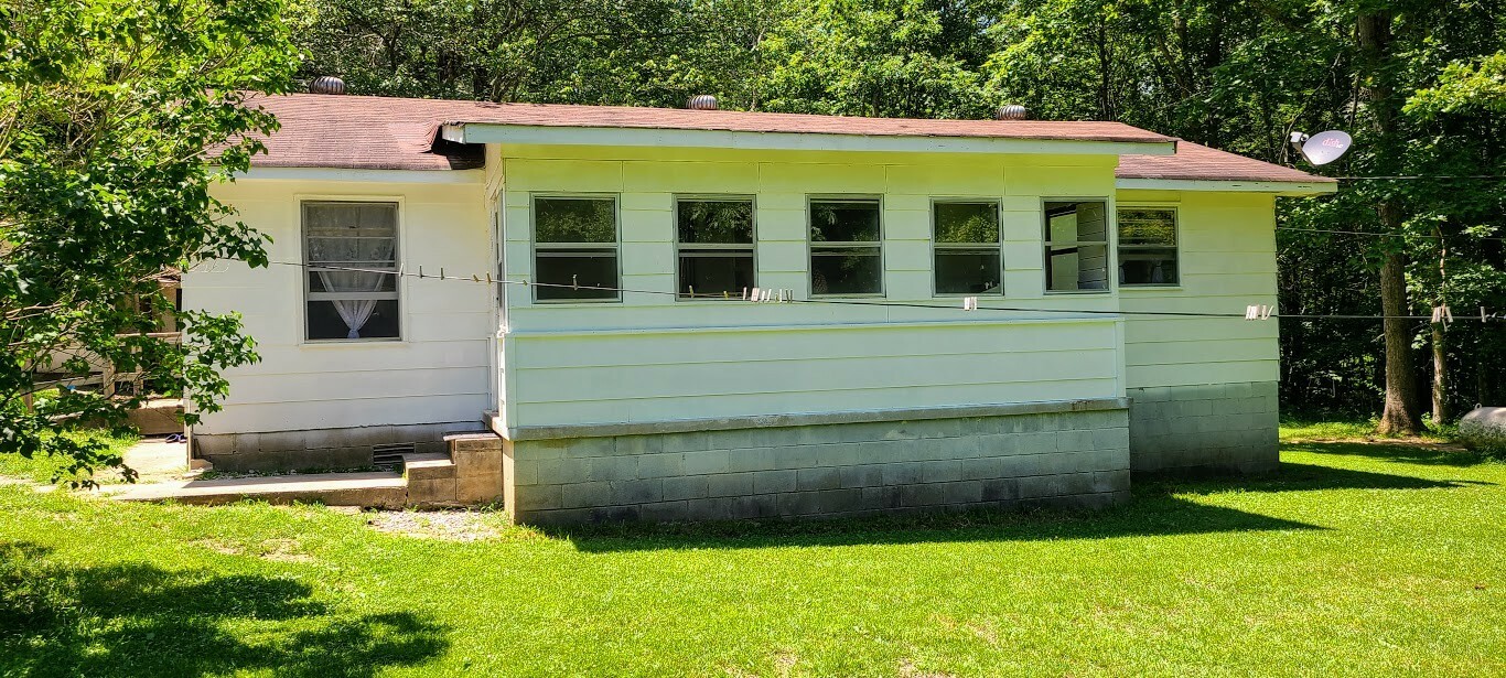 Property Photo:  373 20th Ave N  TN 37339 