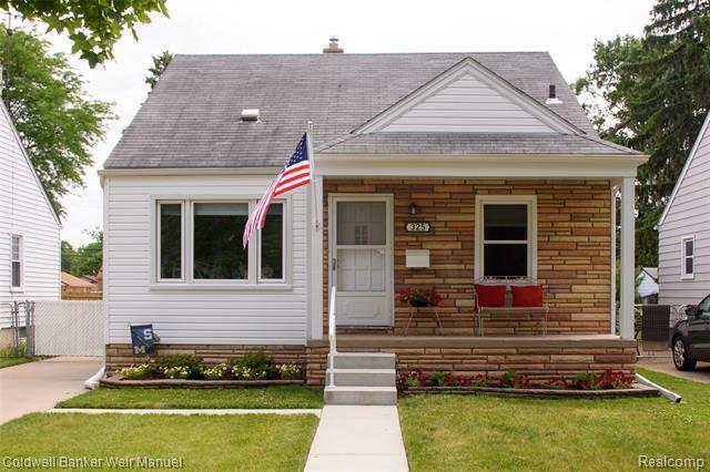 Property Photo: 325 Highland Ave MI 48017