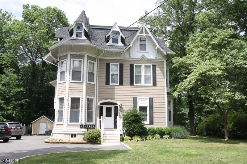 Property Photo:  93 Kent Place Blvd 2  NJ 07901 