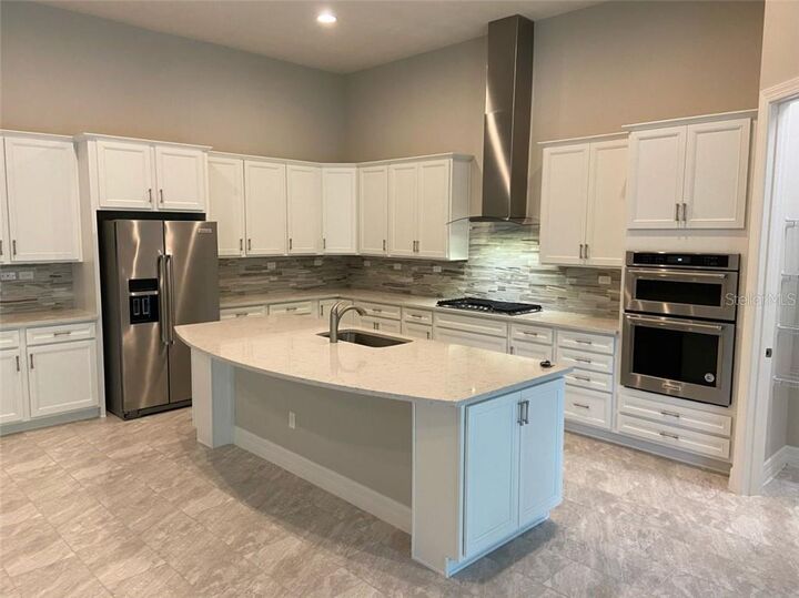 Property Photo: 8436 Adalina Place FL 32827